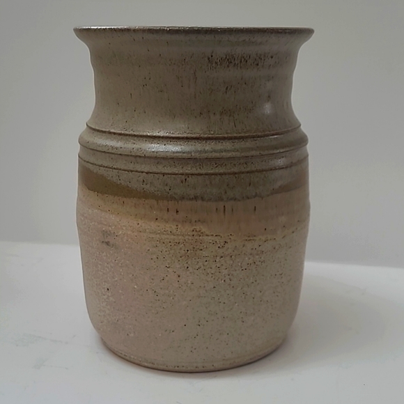 Signed Pottery vase - Picture 3 of 7